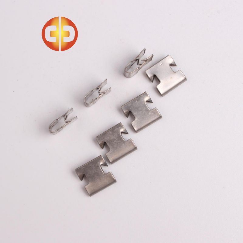 뒤로 기울어지는 균형 클립